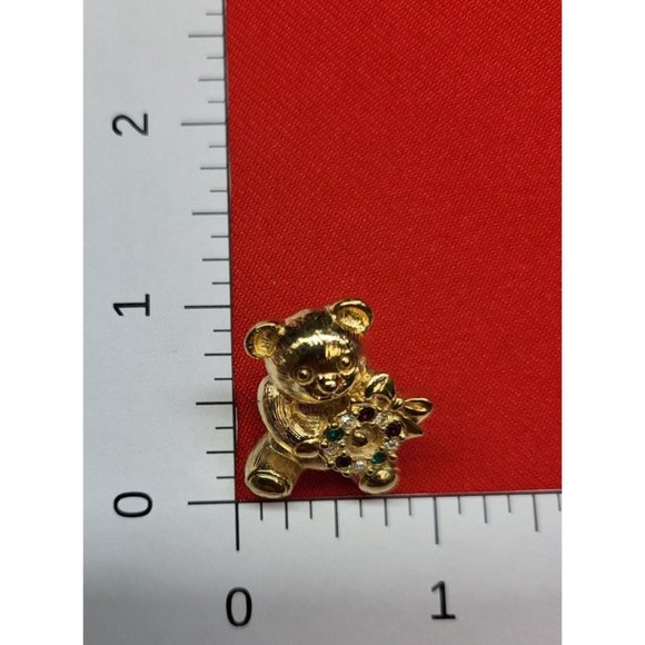 Christmas Pins/ Brooches Set of 3 Christmas Tree, Teddy Bear & Gift Pins - Picture 9 of 12